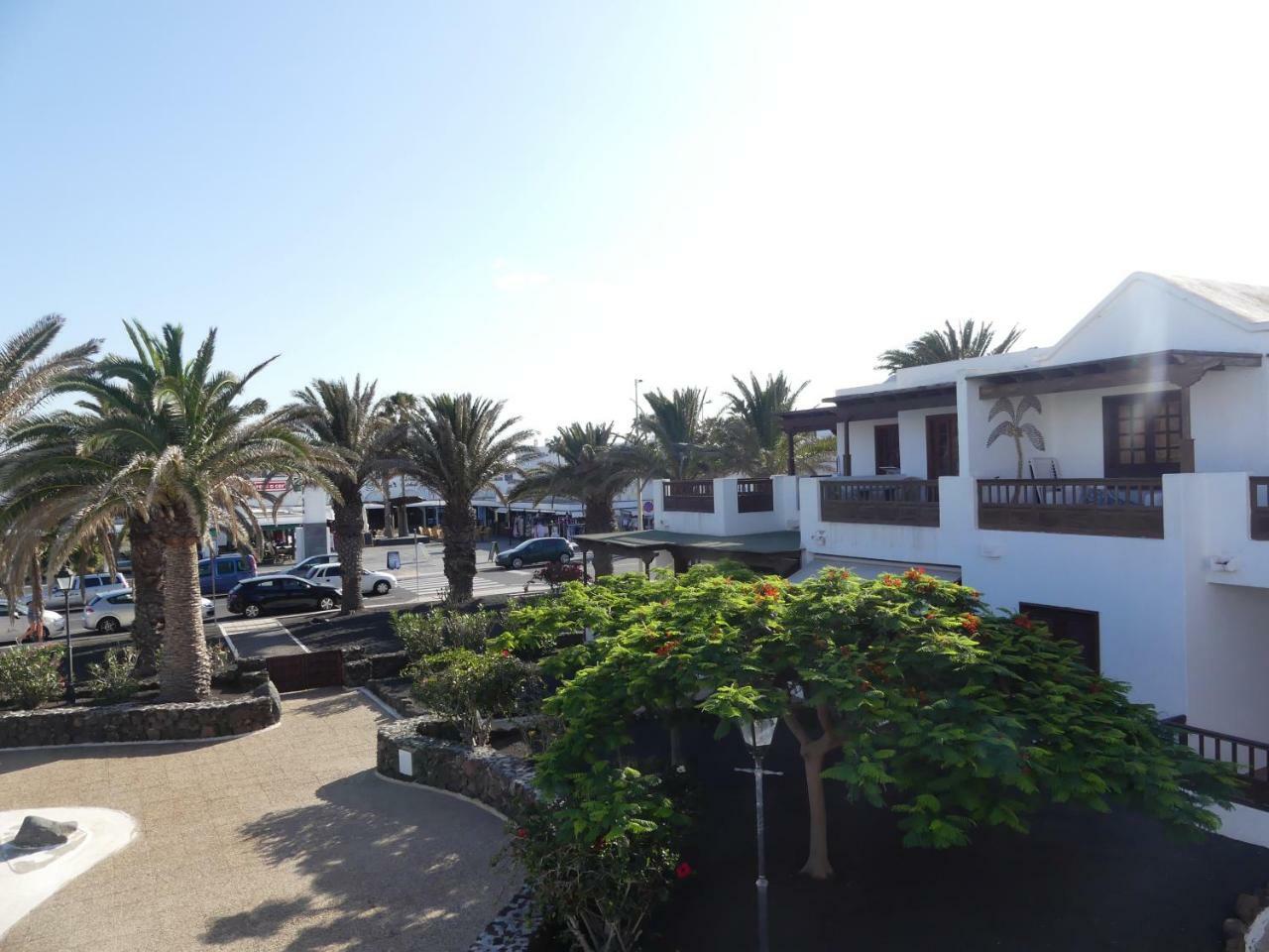 Beachside Jablillo Y Cucharas Costa Teguise Luaran gambar