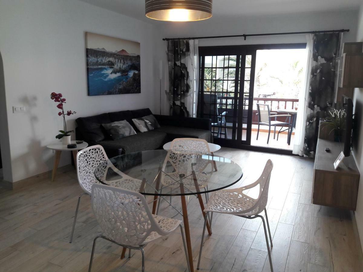 Beachside Jablillo Y Cucharas Costa Teguise Luaran gambar